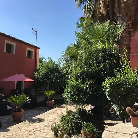 Al Bagolaro Bed & Breakfast Ragusa